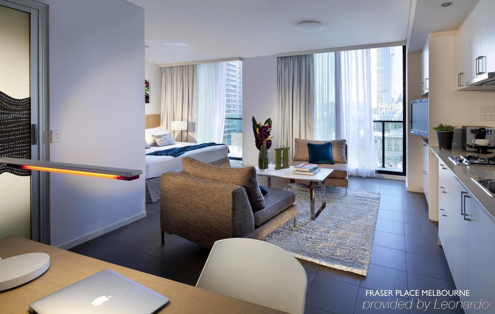 Fraser Place Melbourne Room photo